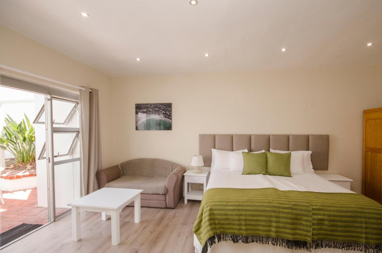 Small Bay Guest House Блуберґстранд Екстер'єр фото